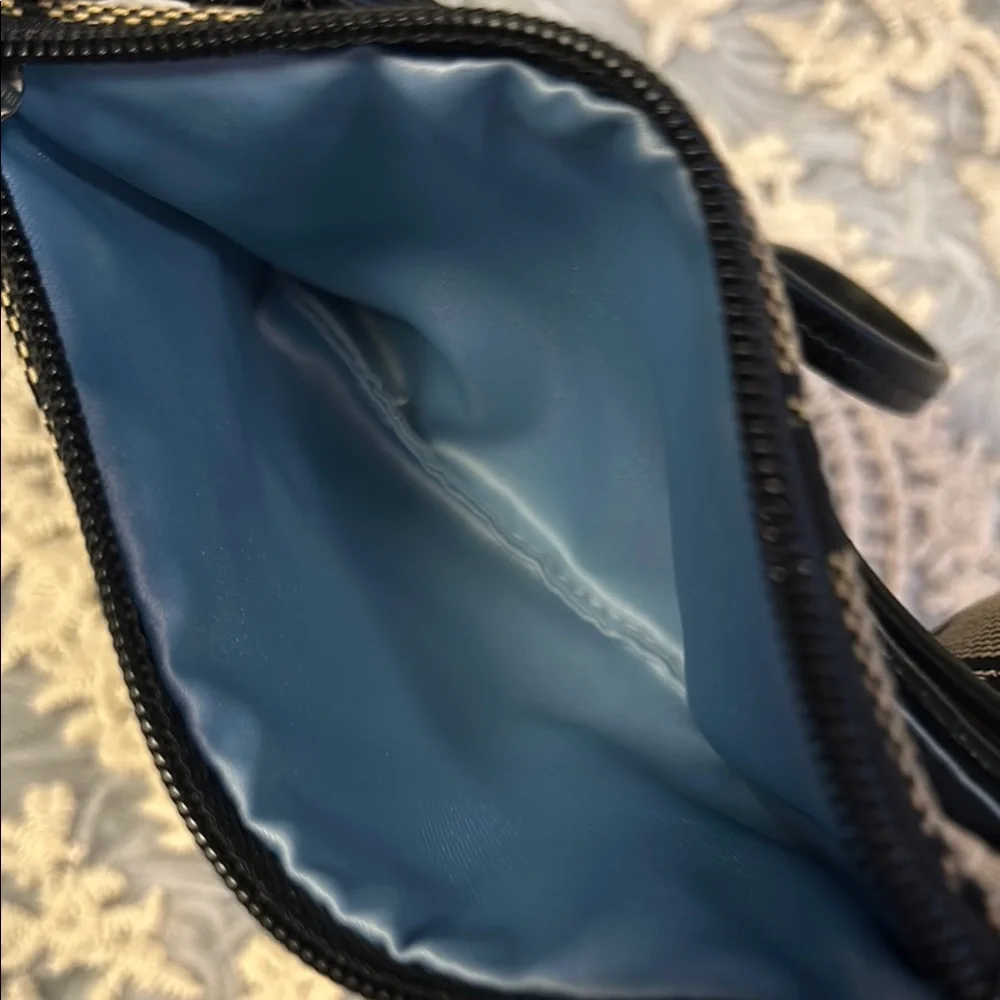 SOLD⚫️Coach Signature Wristlet - Picture 7 of 8